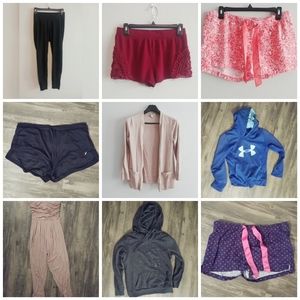 5 Pounds of Medium Clothing Bundle